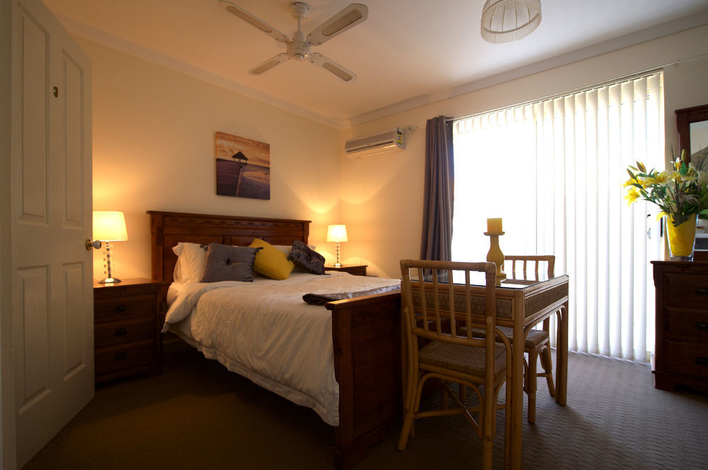 Palm Beach Guest House Rockingham Kültér fotó