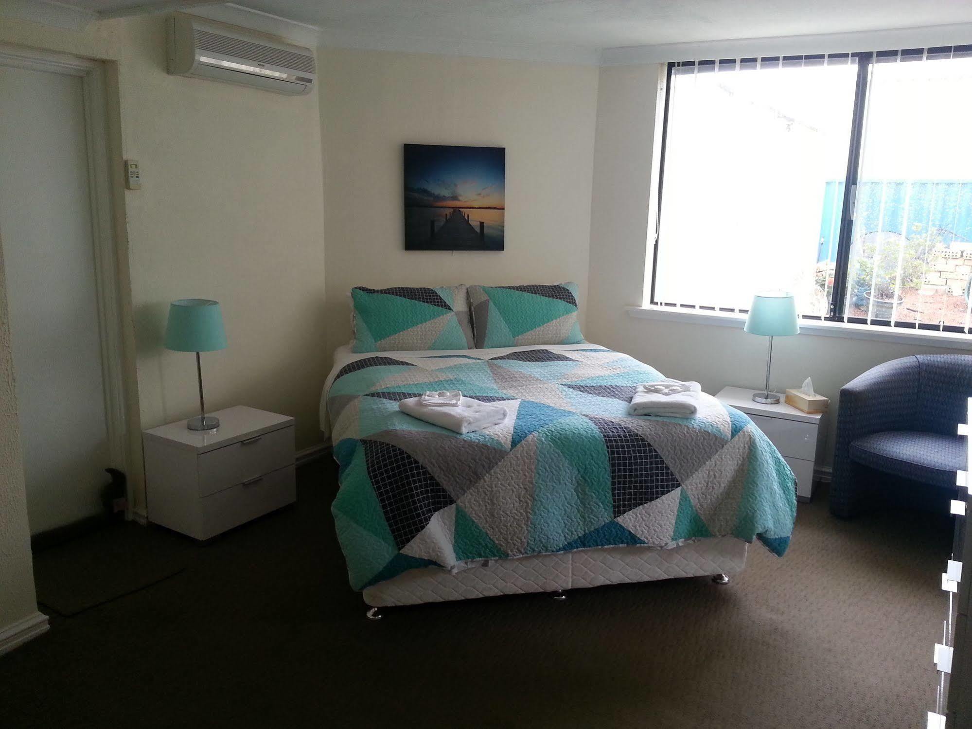 Palm Beach Guest House Rockingham Kültér fotó